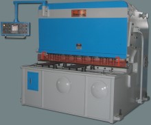 圖：CNC重型油壓剪床